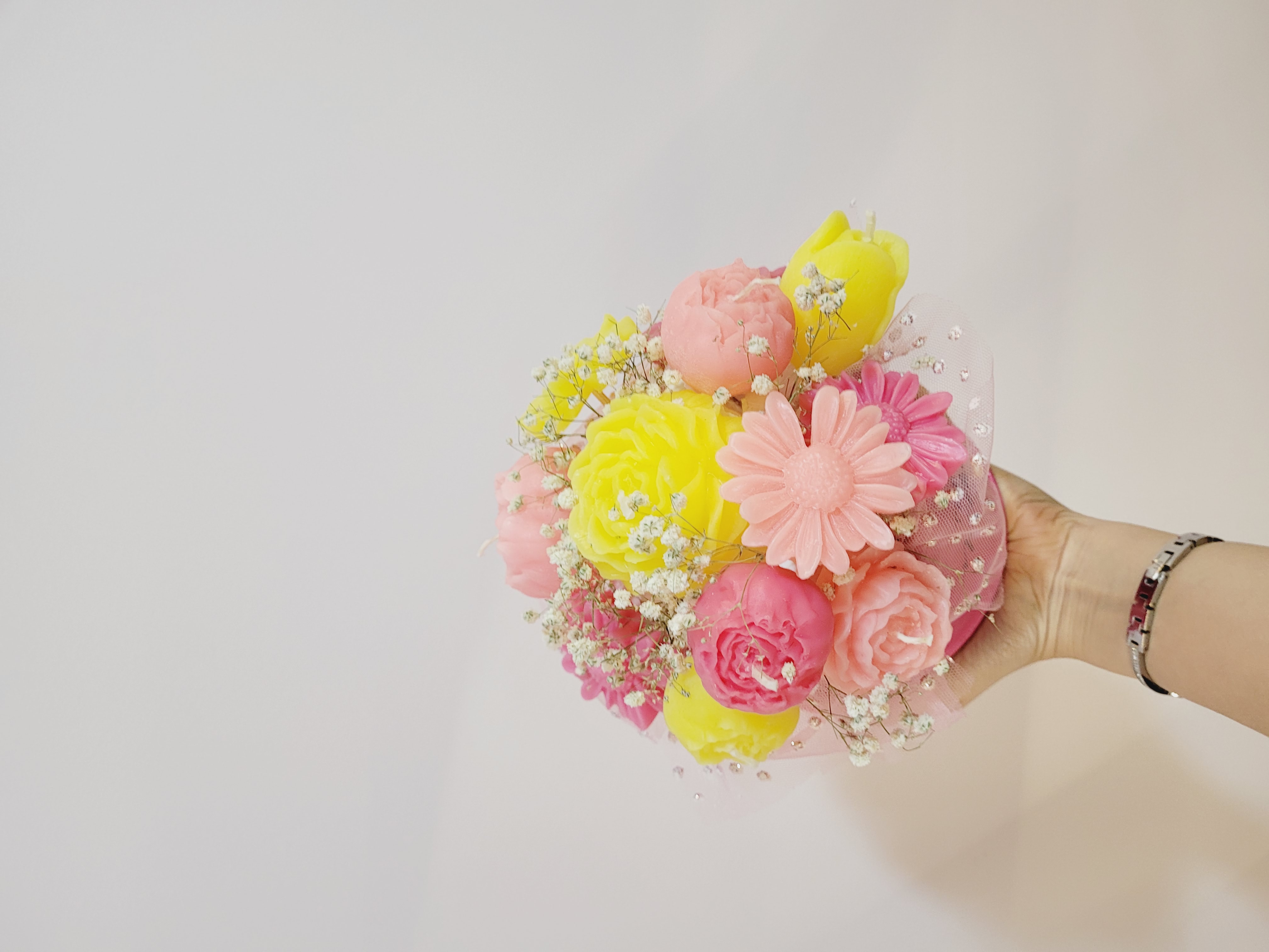 دسته گل متوسط زرد صورتی